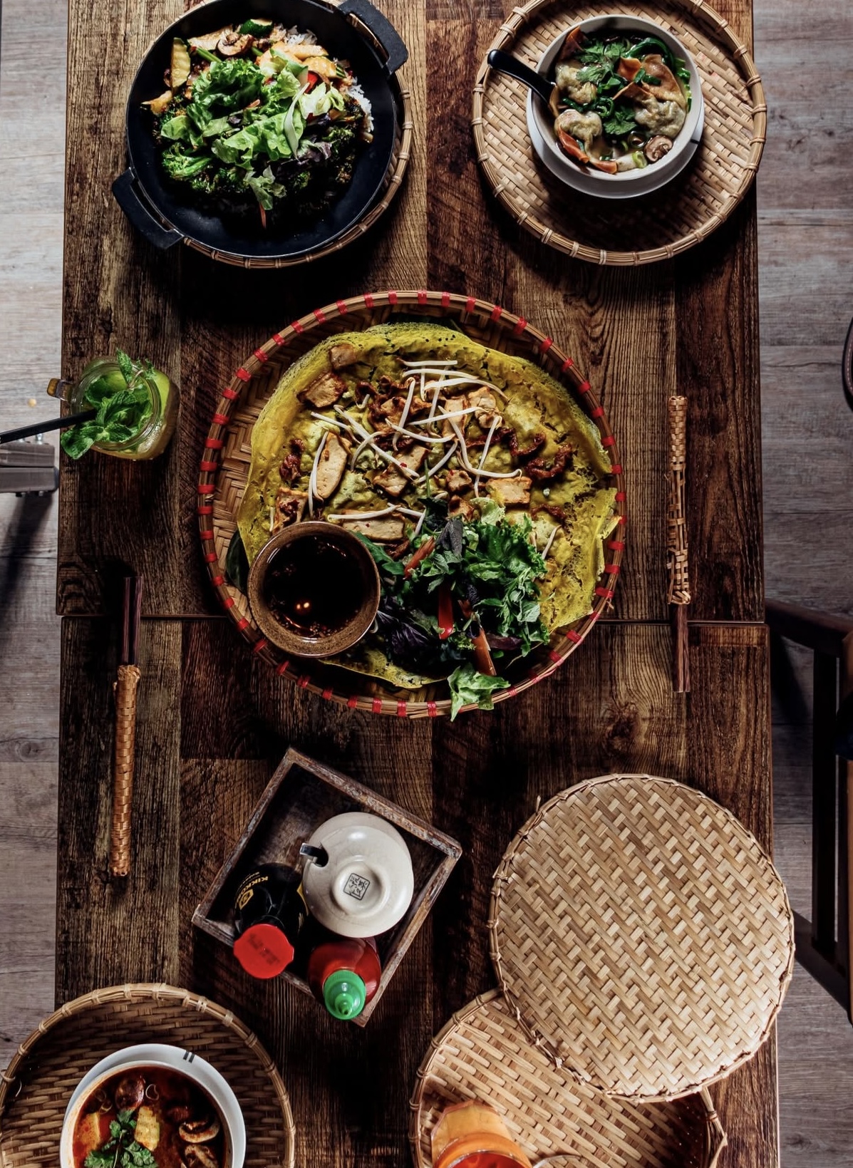 Comcha Table Spread